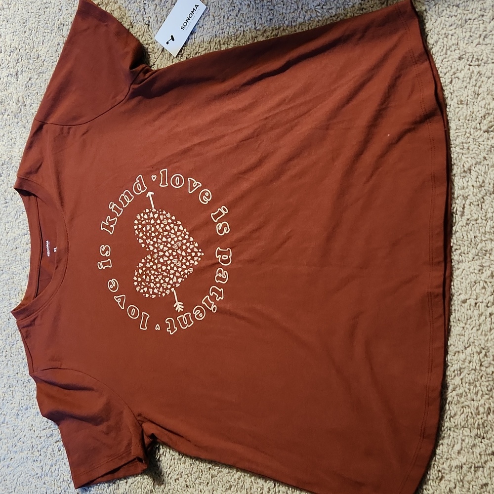 NWT Sonoma graphic t-shirt